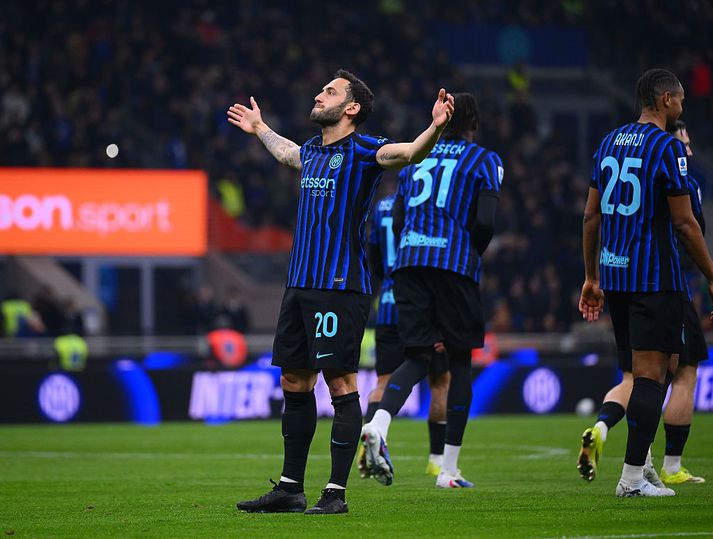 Calhanoglu skoraði síðara mark kvöldsins.