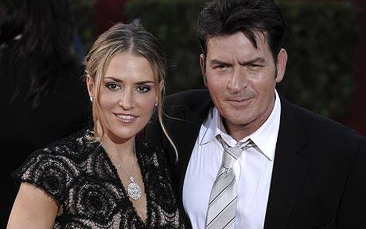 Brooke Mueller og Charlie Sheen.