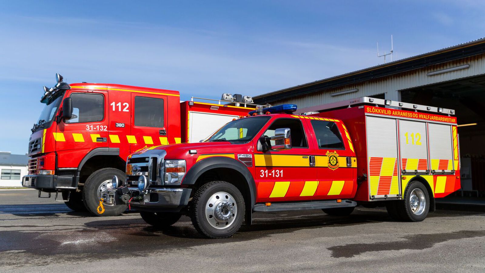 Allt til­tækt slökkvi­lið slökkti sinueld