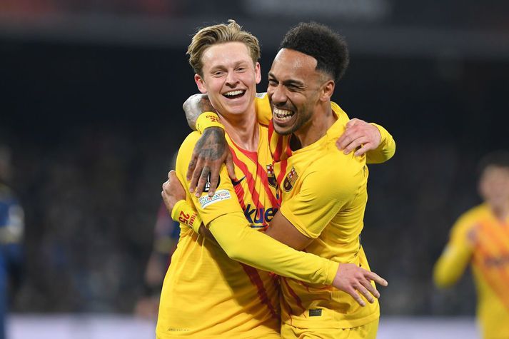 Pierre-Emerick Aubameyang og Frankie de Jong fögnuðu vel í sigri Barcelona á Napoli.