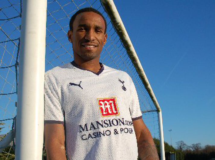 Defoe er kominn aftur í treyju Spurs