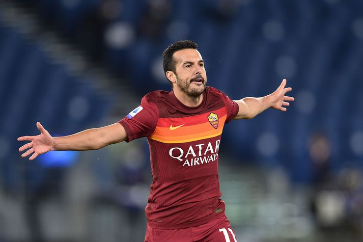 Pedro fagnar marki gegn Lazio á síðustu leiktíð. Hann mun nú spila með Lazio.