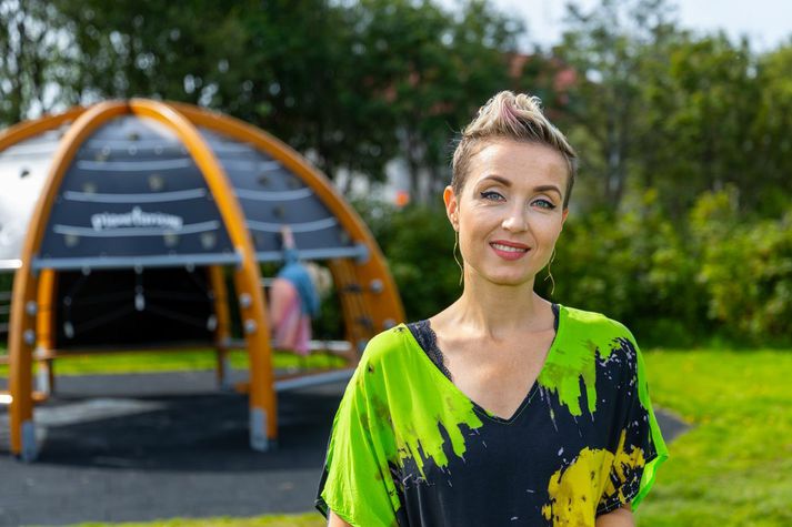 Þórdís Elva Þorvaldsdóttir veltir upp þeirri spurningu hvort verið geti að tengsl séu milli atvinnumennsku í íþróttum og kynferðisofbeldis.