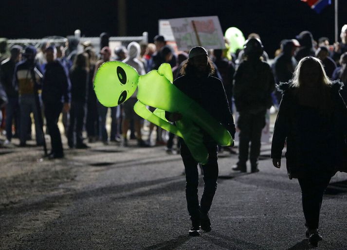 Margir þeirra sem mættu á Area 51 voru klæddir geimverubúningum.