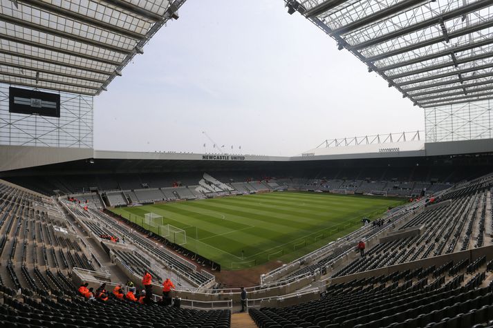 Forráðamenn Newcastle hafa beðið stuðningsmenn afsökunar á kynningarmyndandi fyrir nýjan þriðja búning liðsins.