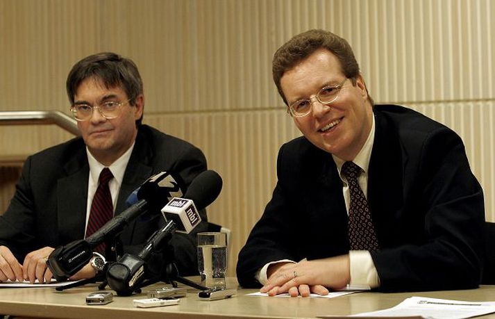 Fulltrúar AGS Franek Rozwadowski, sendifulltrúi AGS á Íslandi, og Mark Flanagan, yfirmaður sendinefndar AGS á Íslandi, voru til svara á símafundi með blaðamönnum í gær. Franek í Reykjavík og Mark í Washington í Bandaríkjunum. 
