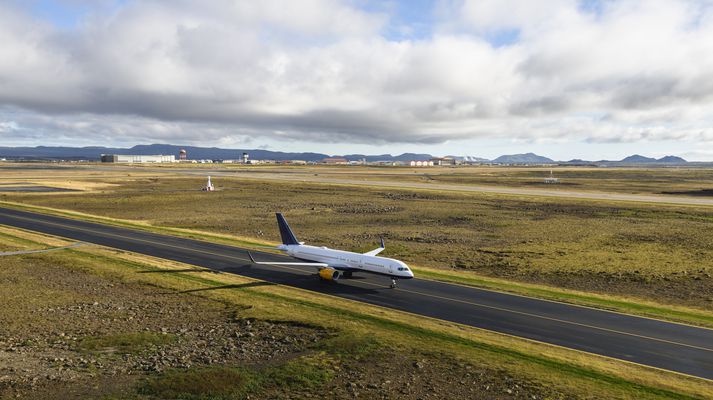 Tölvuyrki höfðu meiri áhuga á ferðum til Íslands en raunverulegir ferðalangar ef marka má úttekt netöryggisfyrirtækisins.