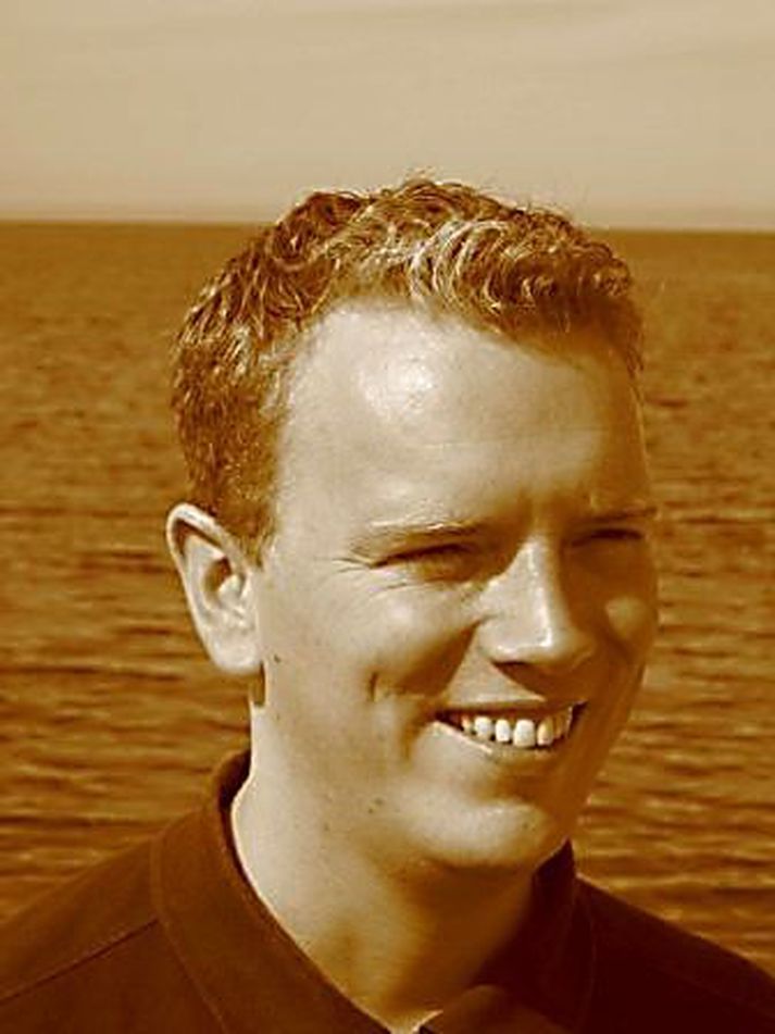 Magnús Ragnarsson stjórnandi Fílharmóníunnar á tónleikum í kvöld.