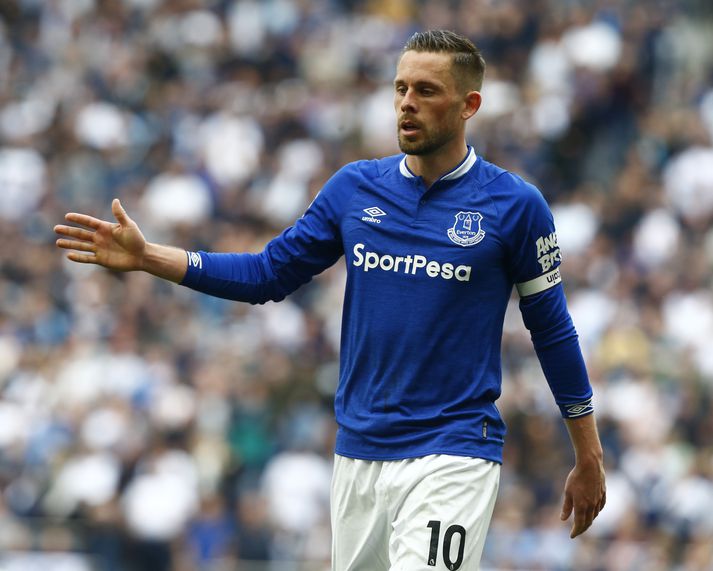 Gylfi í leik með Everton á síðustu leiktíð.