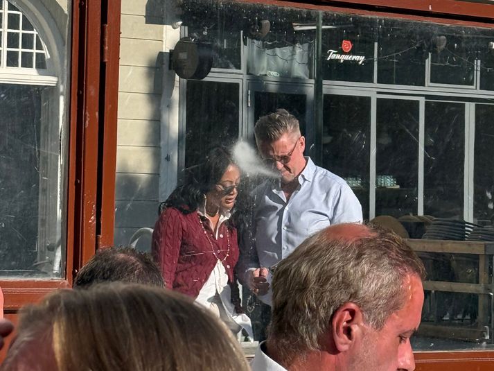 Vigdís og Sveinn Andri í miðborginni í sumar.