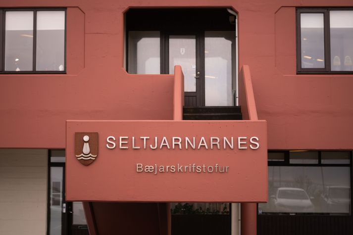 Mögulega þarf að tvístra starfsfólkinu.