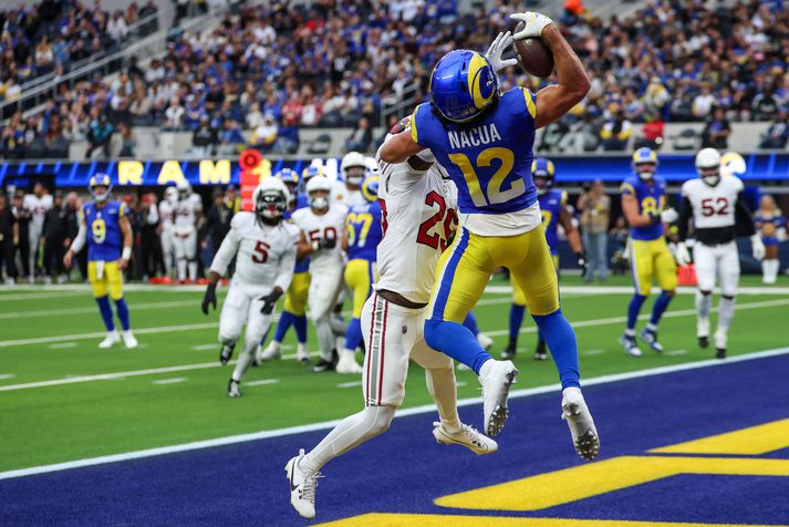 Puka Nacua grípur boltann með annarri hendi með miklum tilþrifum og tryggði sér með því Einara-verðlaun ársins hjá Lokasókninni.