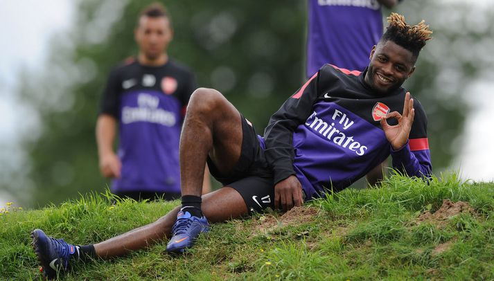 Alex Song.