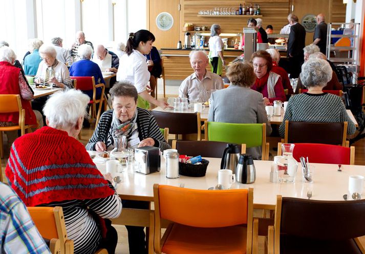 Samkvæmt áætluninni verða byggð tvö ný hjúkrunarheimili á höfuðborgarsvæðinu, annað í Reykjavík og hitt í Kópavogi.