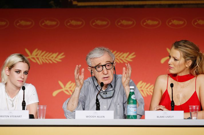 Kristen Stewart og Blake Lively með Woody Allen á Cannes kvikmyndahátíðinni árið 2016.