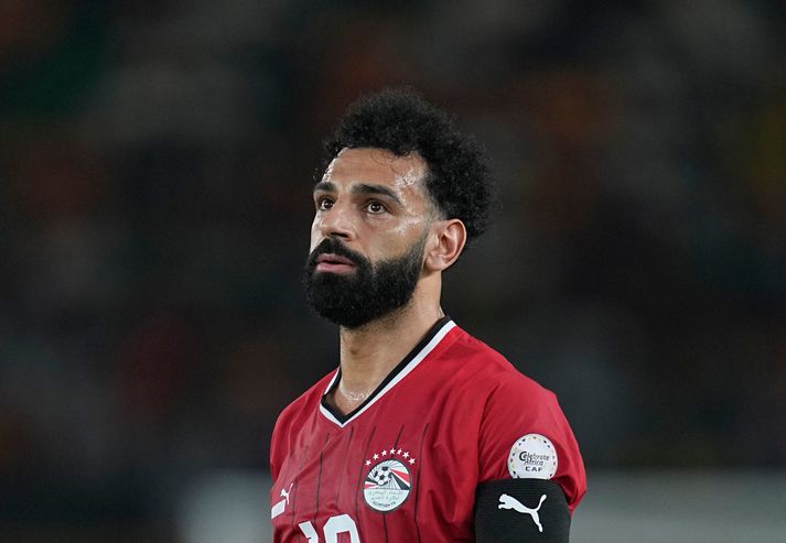 Mohamed Salah sneri aftur til Englands eftir að hafa meiðst á Afríkumótinu.