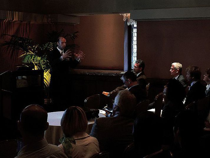 Frá fjárfestaþingi Björn Haugland frá Symphonical, kynnir á fjárfestaþingi Seed Forum í New York í Bandaríkjunum síðastliðið haust.