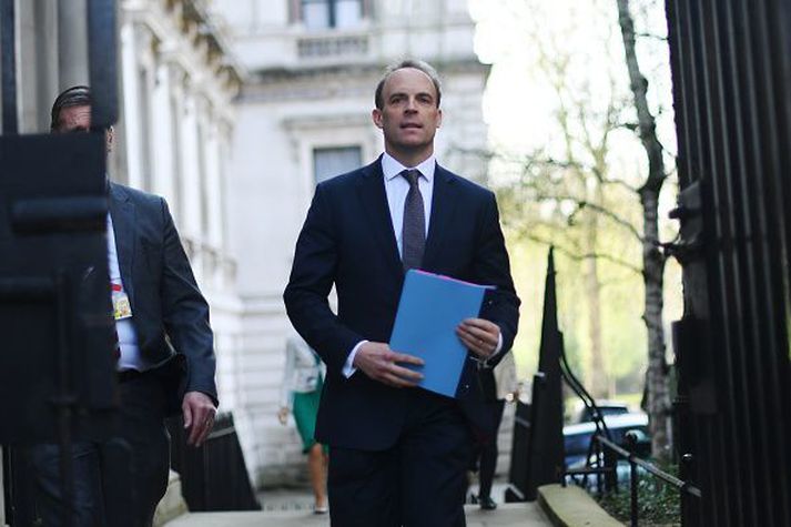 Dominic Raab, utanríkisráðherra Bretlands, greindi frá ákvörðun breskra stjórnvalda nú síðdegis.