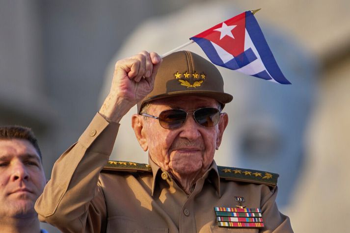 Raúl Castro er yngri bróðir Fídels og tók við af honum sem leiðtogi Kúbu á sínum tíma. 