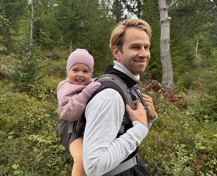 Á göngu með Helen Yrsu í skóginum