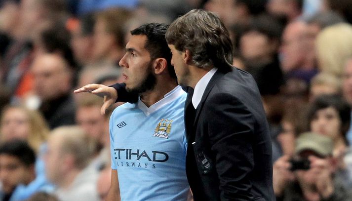 Roberto Mancini og Carlos Tevez fyrr á tímabilinu.