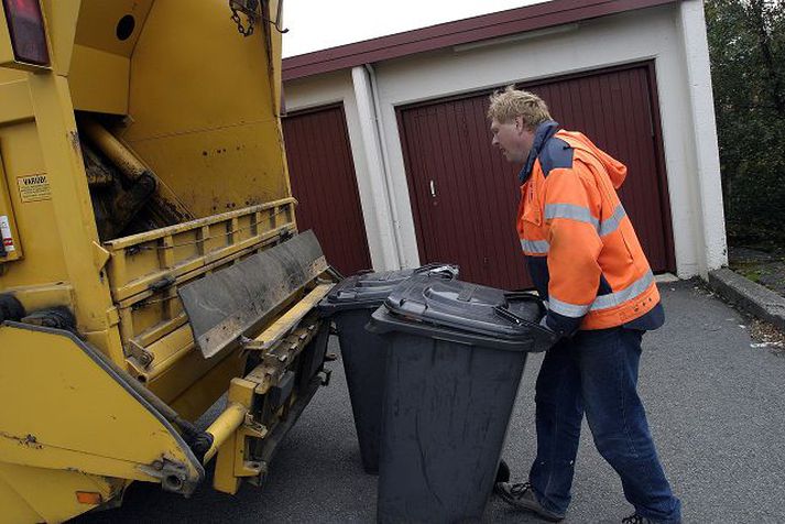 Fyrsta hverfi Akureyrar tekur upp þriggja íláta kerfi í þessum mánuði. Önnur fylgja fljótlega. Fréttablaðið/Pjetur
