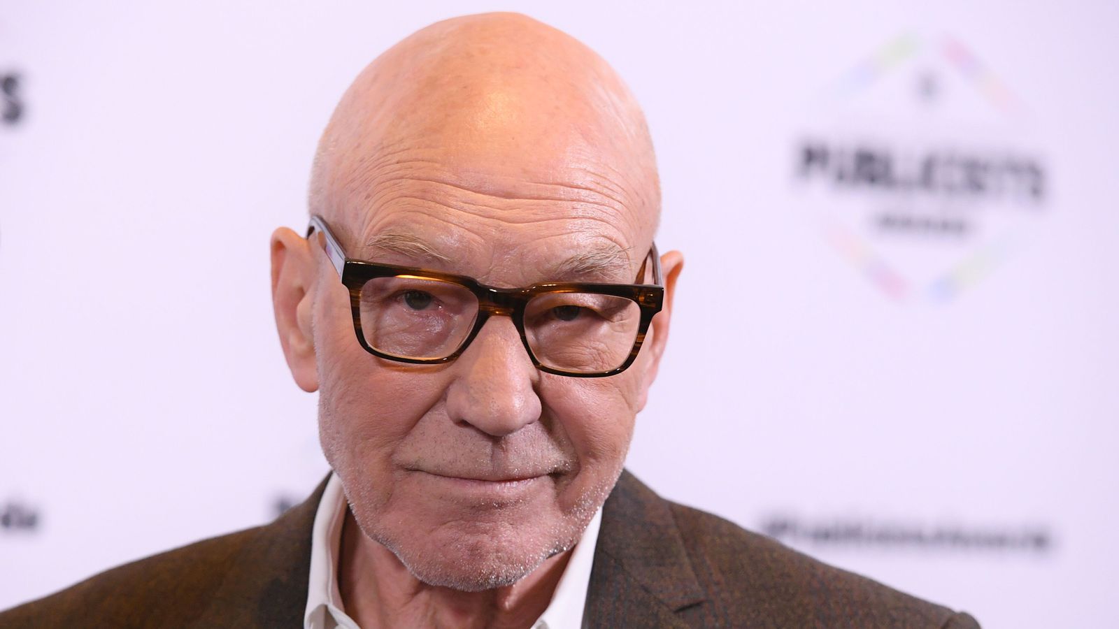 Patrick Stewart látinn