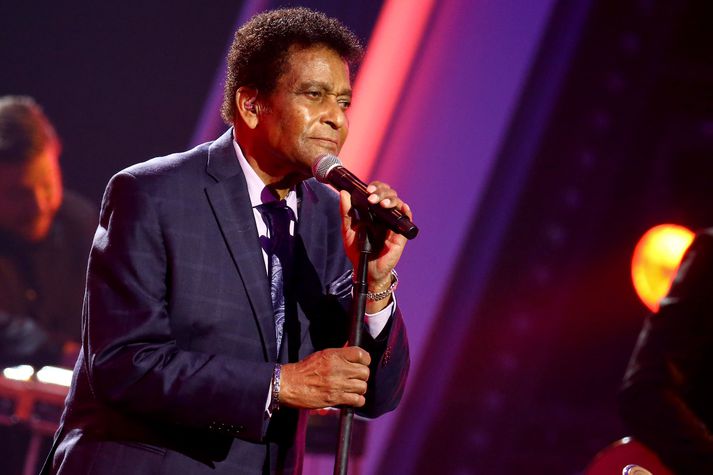 Kántrístjarnan Charley Pride er látinn. 