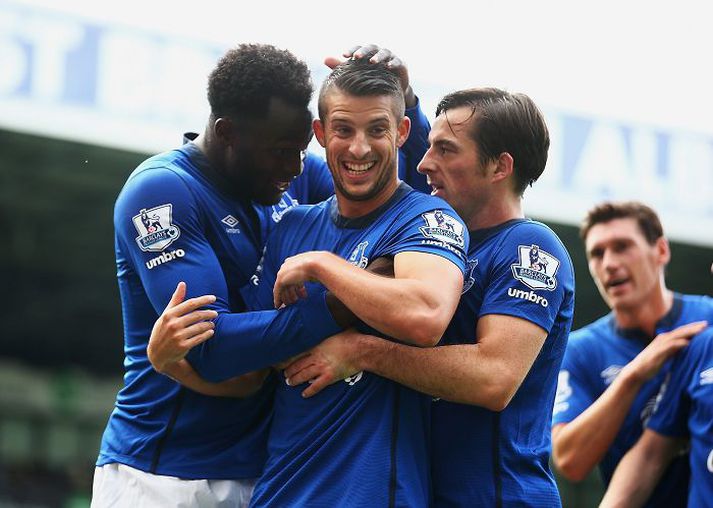 Everton vann sinn fyrsta sigur á tímabilinu í Englandi um helgina, er liðið lagði West Brom.