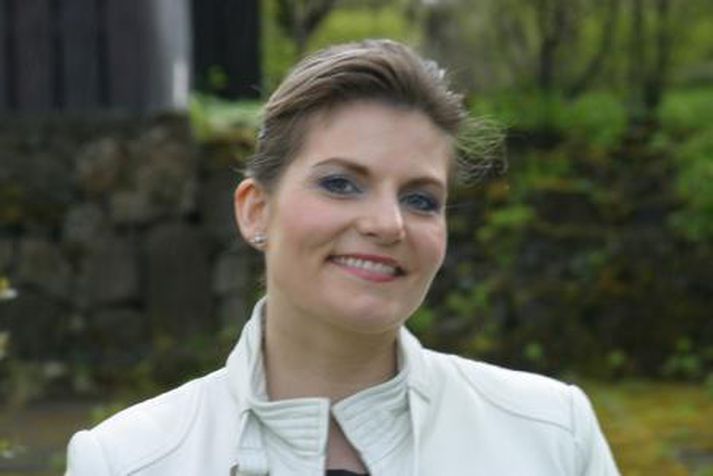 Ragnheiður Elín Clausen, fyrrum þula, segist hafa orðið fyrir rafrænu einelti.