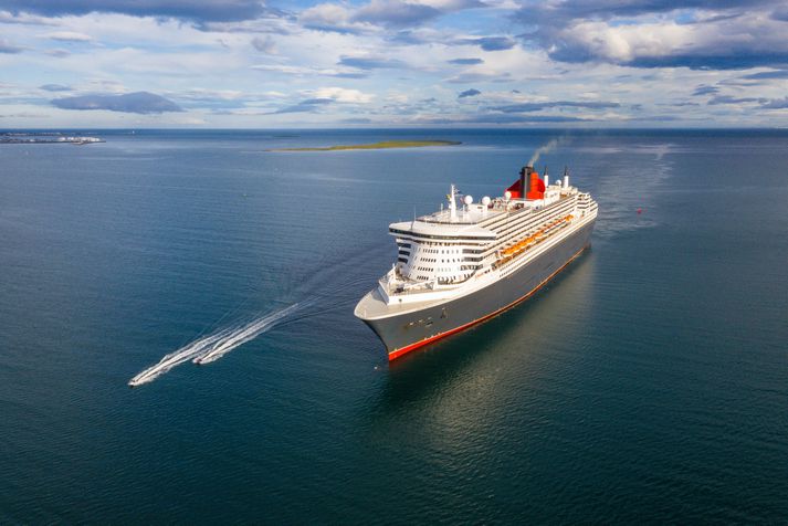 Queen Mary 2 kom til hafnar í Reykjavík í morgun.