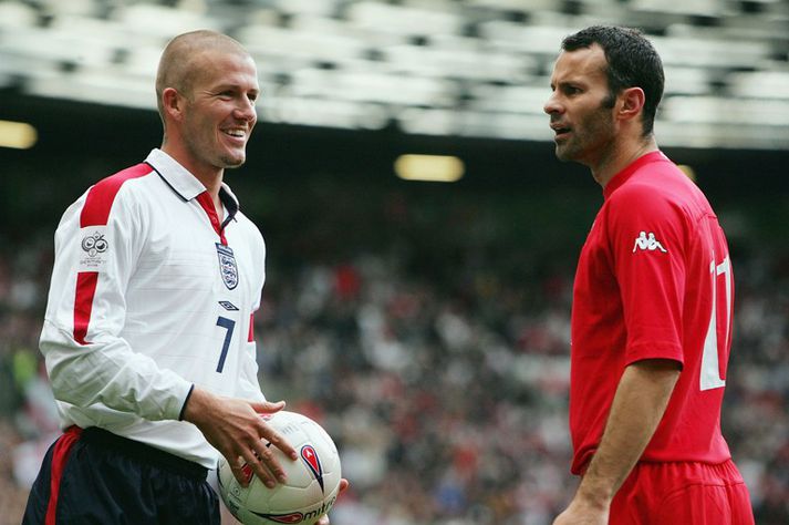 Becks og Giggs mætast hér í landsleik.
