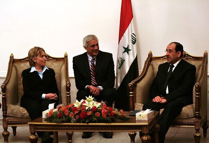 Fundað í Írak Hillary hitti forsætisráðherrann al-Maliki og ræddi við hann.