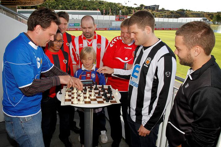 Skákmennirnir Helgi Áss Grétarsson (Framari) og Stefán Kristjánsson (KR-ingur).