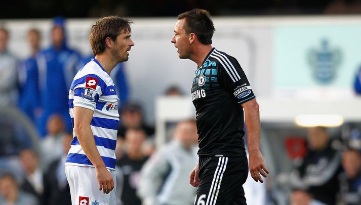 John Terry að rífast við Tommy Smith, leikmann QPR.