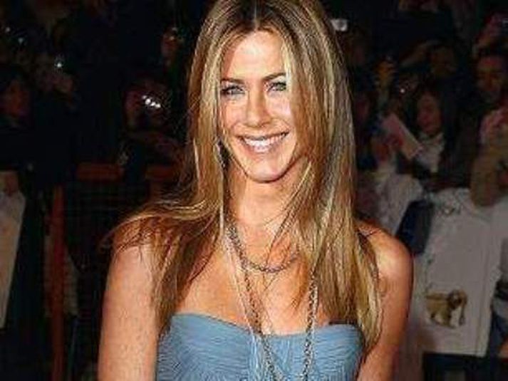 Aniston er sögð hafa samþykkt að leika í hryllingsmyndinni Scream 4.