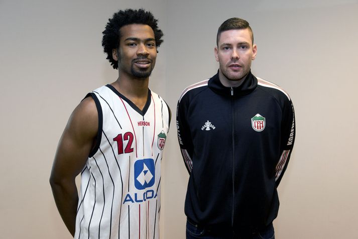 Viðar Örn Hafsteinsson, þjálfari Hattar, með Bandaríkjamanninum Tobin Carberry.