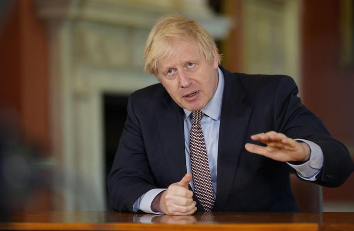 Boris Johnson ávarpaði bresku þjóðina frá Downing-stræti 10 í kvöld. Þar lýsti hann skilyrtum áformum um að slaka á takmörkunum vegna kórónuveirufaraldursins.