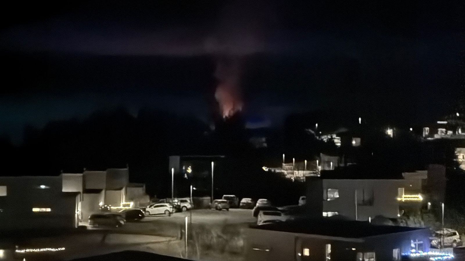 Logar í yfir­gefnum bú­stað við Elliða­vatn