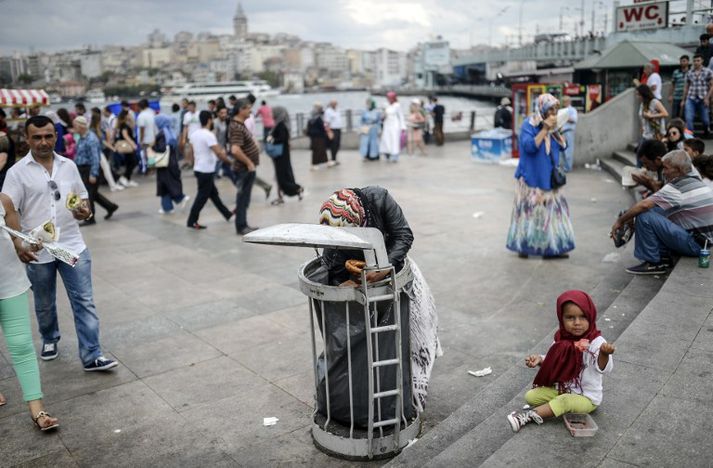 Sýrlenskir betlarar eru áberandi á götum Istanbúl.