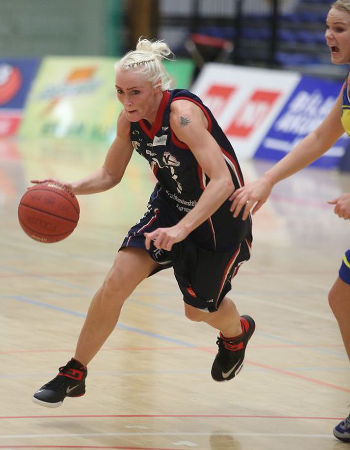 Birna Valgarðsdóttir hefur skorað 4.984 stig í 339 leikjum frá 1992 til 2013 eða 14,7 stig að meðaltali í leik. 
