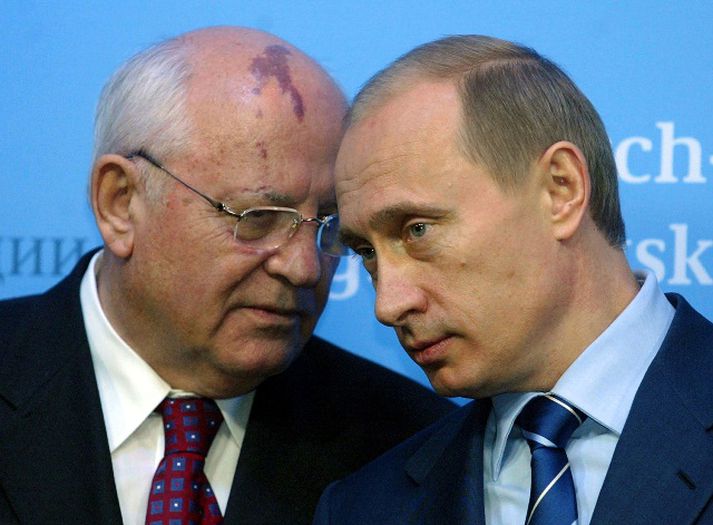 Gorbachev ásamt Putin á góðri stundu.