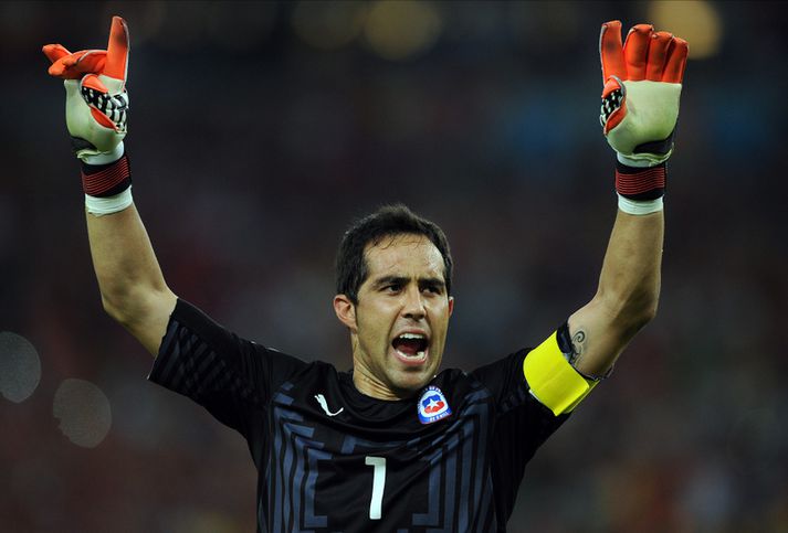Claudio Bravo, markvörður Síle, hefur spilað vel á mótinu.