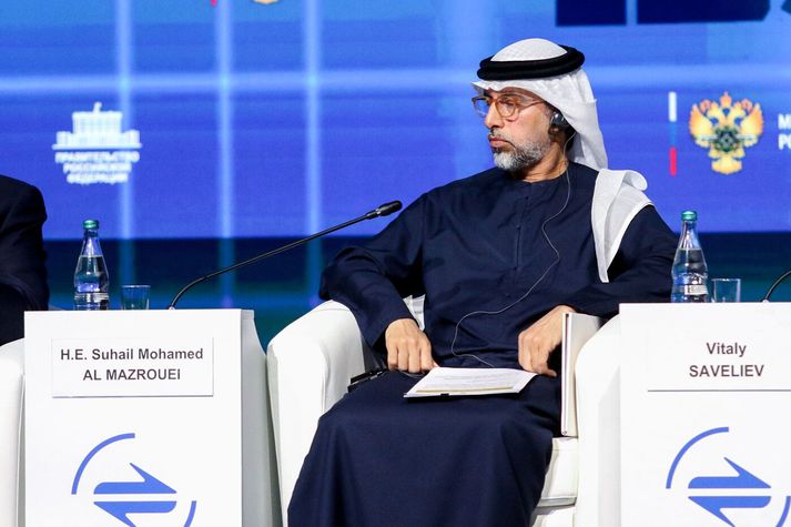 Suhail Mohamed Al-Mazrouei, orkumálaráðherra Sameinuðu arabísku furstadæmanna, segir Sáda ekki hafa verið látna vita af ákvörðuninni fyrirfram.