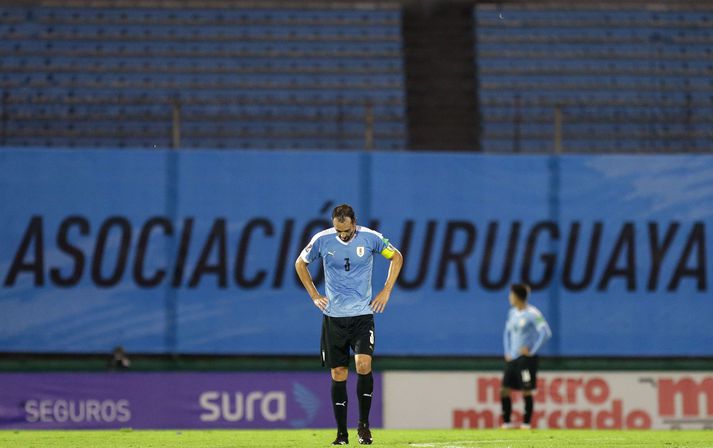 Diego Godín var í tapliði Úrúgvæ gegn Brasilíu á þriðjudaginn og hefur nú greinst með kórónuveiruna.