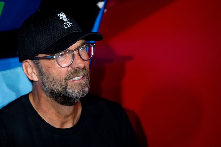 Klopp var léttur á blaðamannafundinum í  morgun.