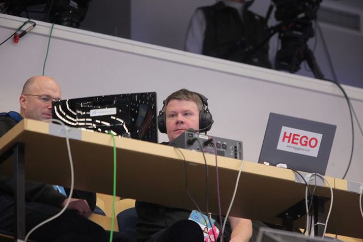 Hörður og Björn sjást hér í lýsingunni á Frakkaleiknum í fyrrakvöld. Fréttablaðið/Valli