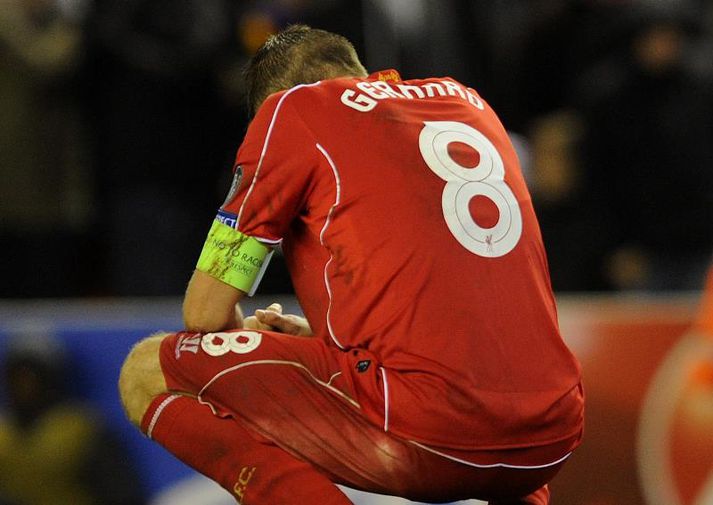 Steven Gerrard svekktur eftir leik í gær.