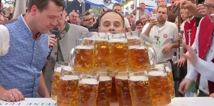 Oliver Strümpfel getur afgreitt nokkra í einu.