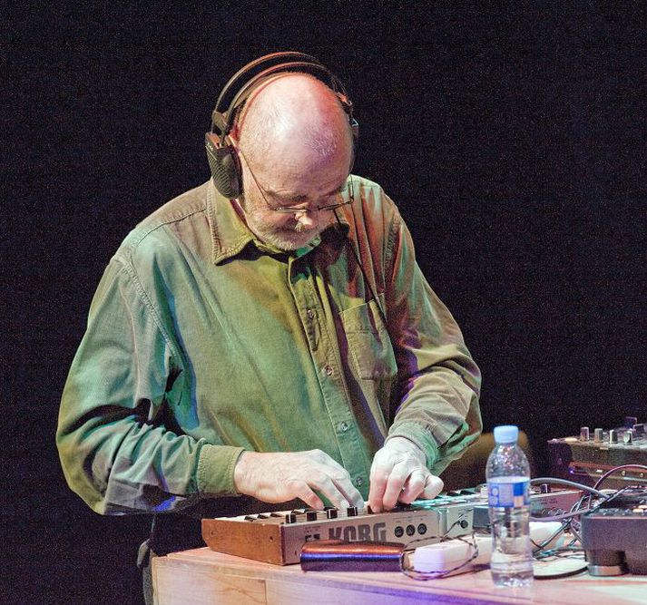 Hans-Joachim Roedelius er 79 ára gamall en skemmtir sér og öðru fólki enn á fullu.